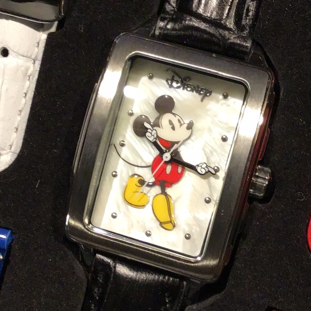 Disney Watch Set - Picture 3 of 6